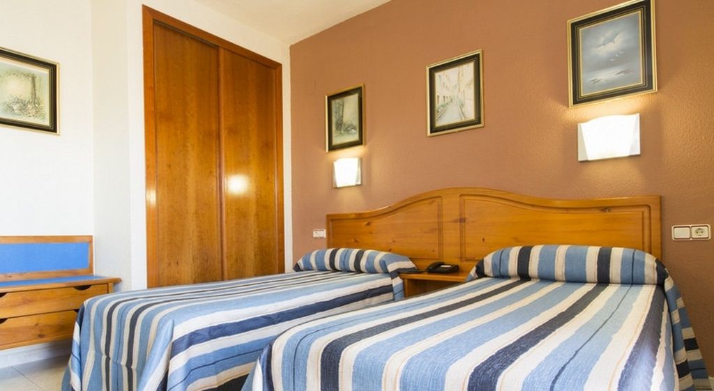 בנידורם Hotel Cabana מראה חיצוני תמונה
